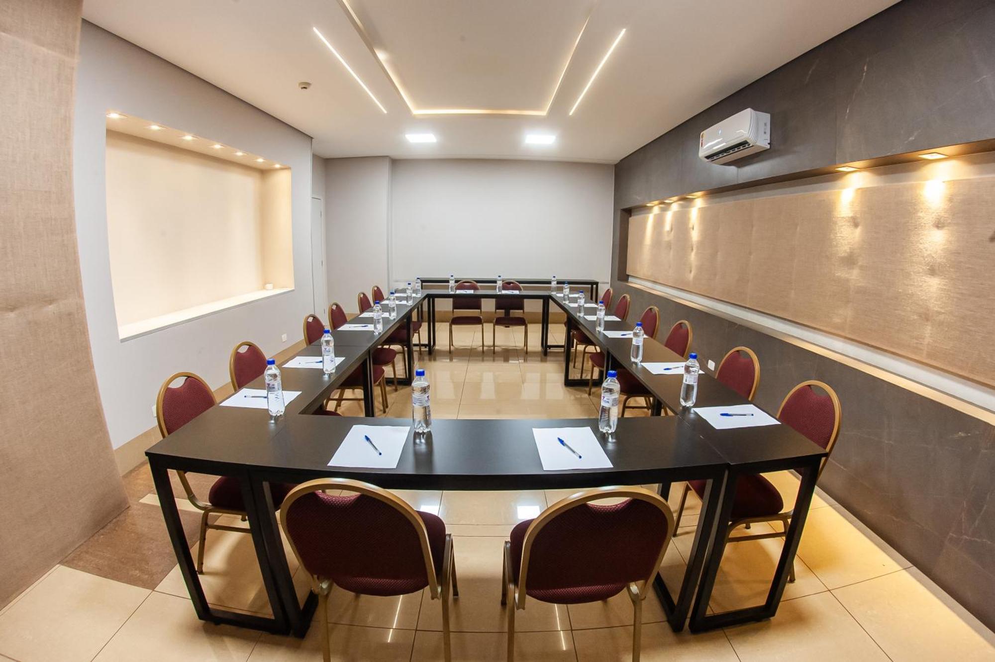 London Hotel Londrina Exterior photo